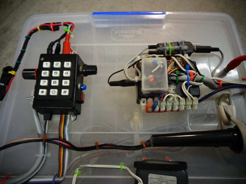 Daytona USA - System layout of speaker and sound FX